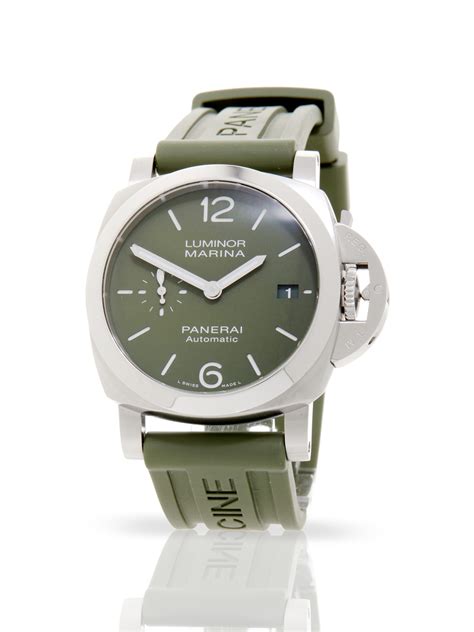 panerai quaranta verde militare|Panerai luminor quaranta.